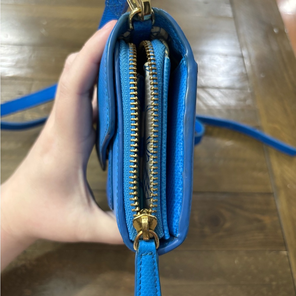 Vera Bradley Vibrant Blue Leather Crossbody Bag - Picture 5 of 11